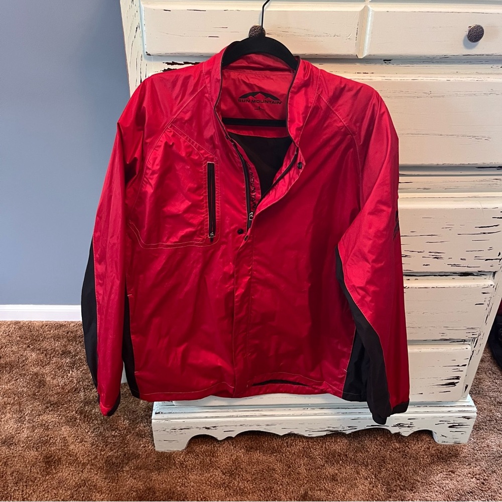 Sun Mountain Vibrant Red Windbreaker Jacket for Men, size large.